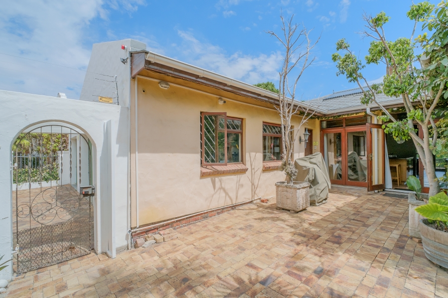 4 Bedroom Property for Sale in Edgemead Western Cape